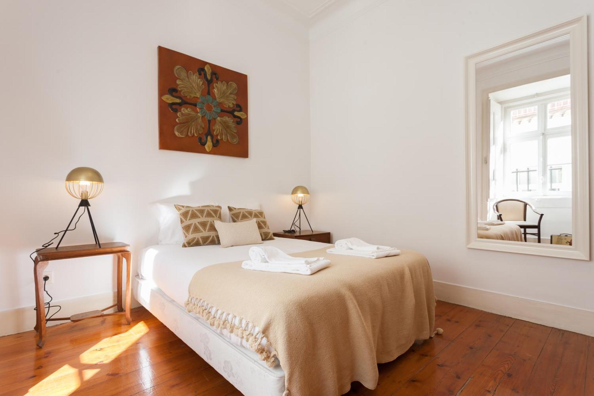 Tejo Vintage Three-Bedroom Apartment - By Lu Holidays Lisboa Kültér fotó